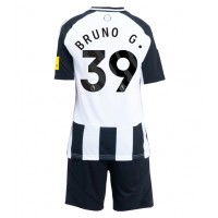 Dětský fotbalový dres Newcastle United Bruno Guimaraes #39 2024-25 Domácí Krátký Rukáv (+ trenýrky)